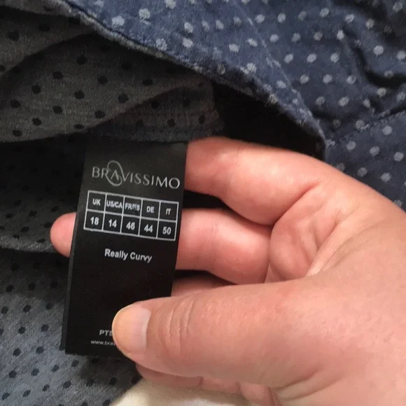 Curvy Cut Denim Polka Dot Button Down Shirt US 14 - Picture 9 of 11